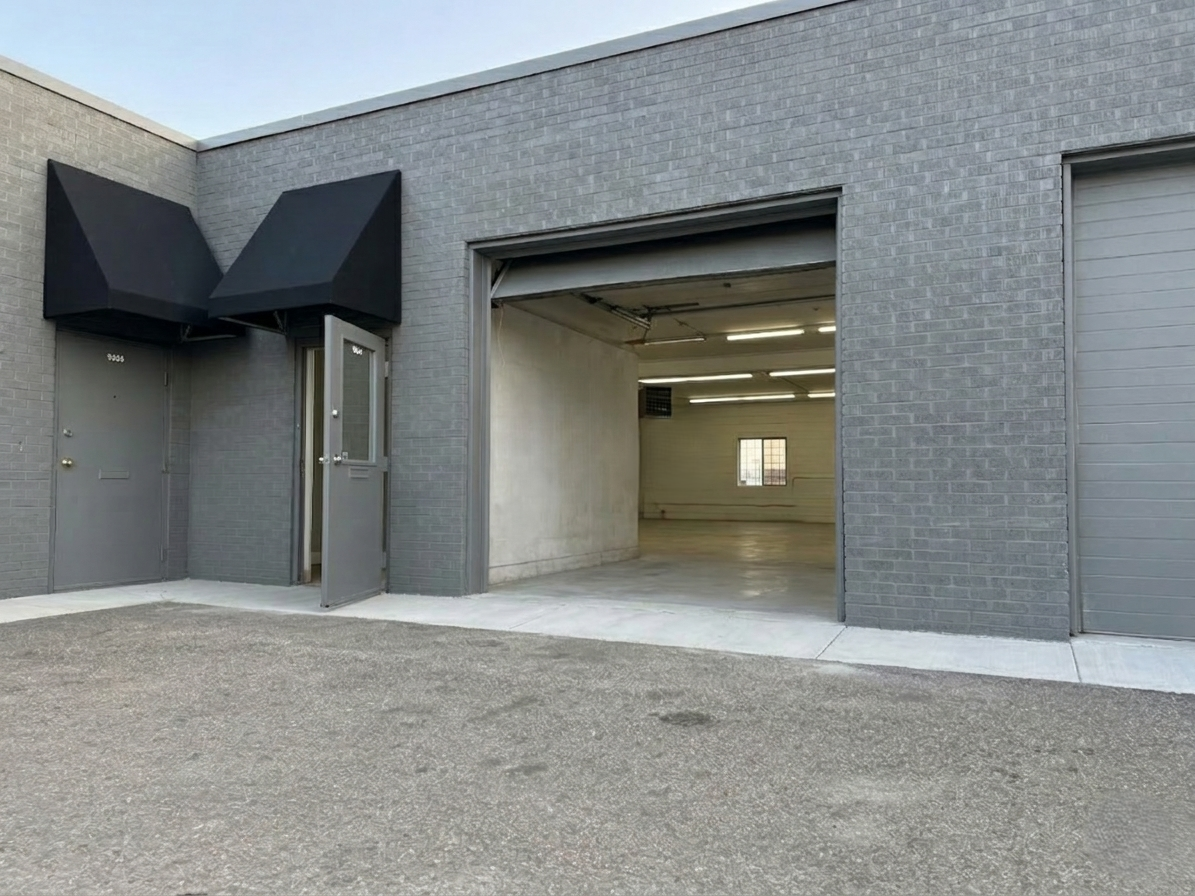 Micro Warehouse in Prime Arvada Location